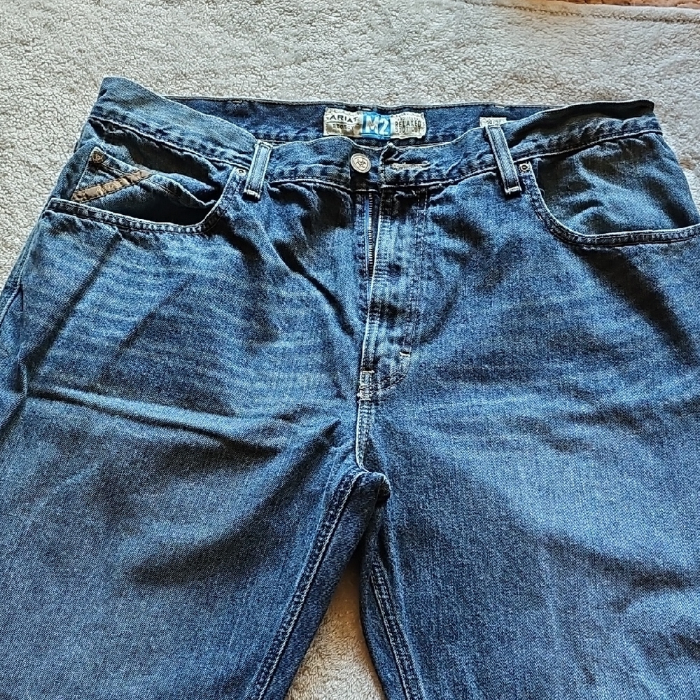 Ariat Relaxed Blue Jeans with Classic Stonewashed Look